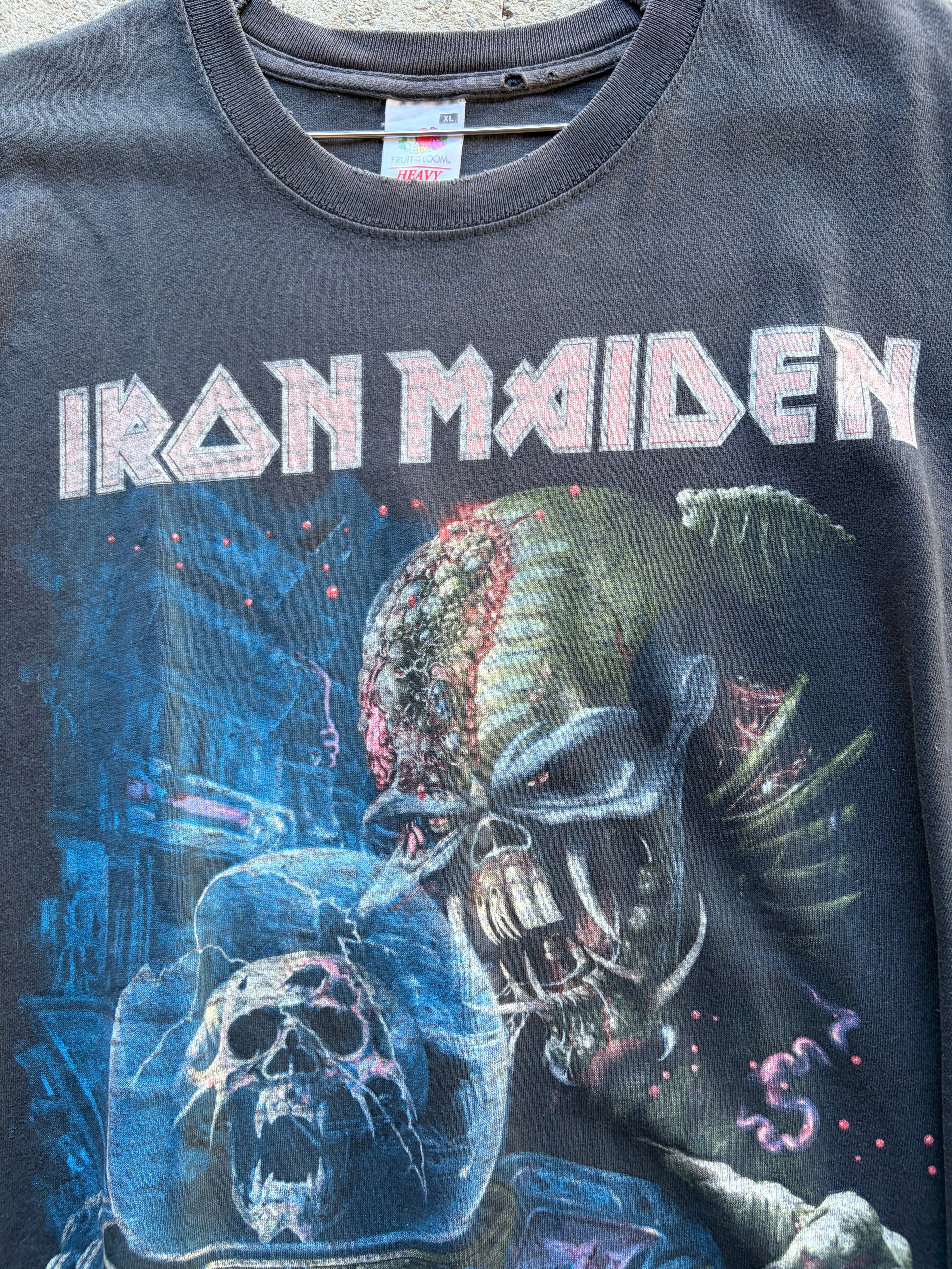 Vintage Faded distressed Iron Maiden t shirt Size L/XL
