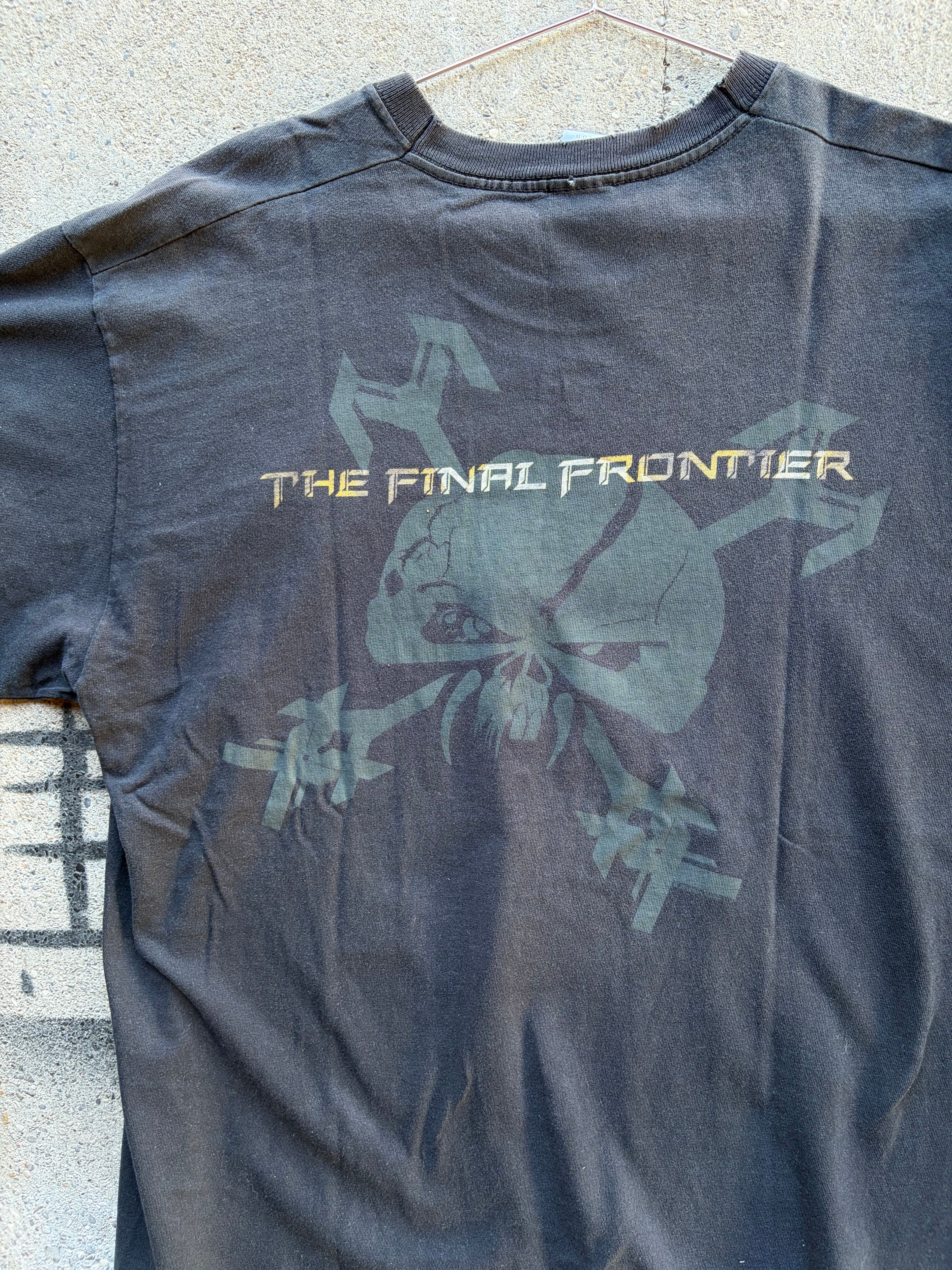 Vintage Faded distressed Iron Maiden t shirt Size L/XL