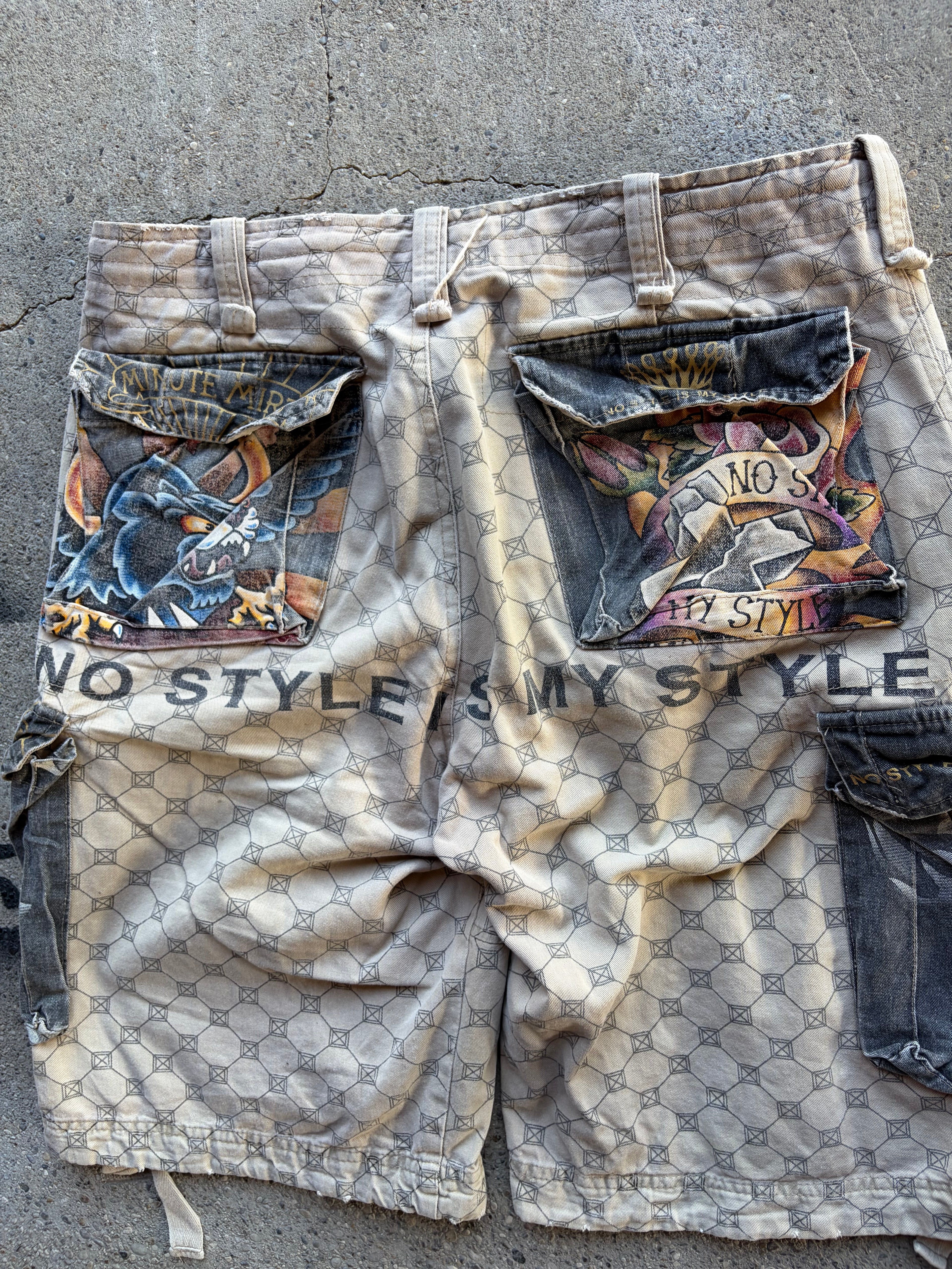 Vintage Minute Mirth Shorts Size M/L