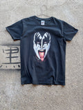 Vintage Faded Kiss Shirt Size S