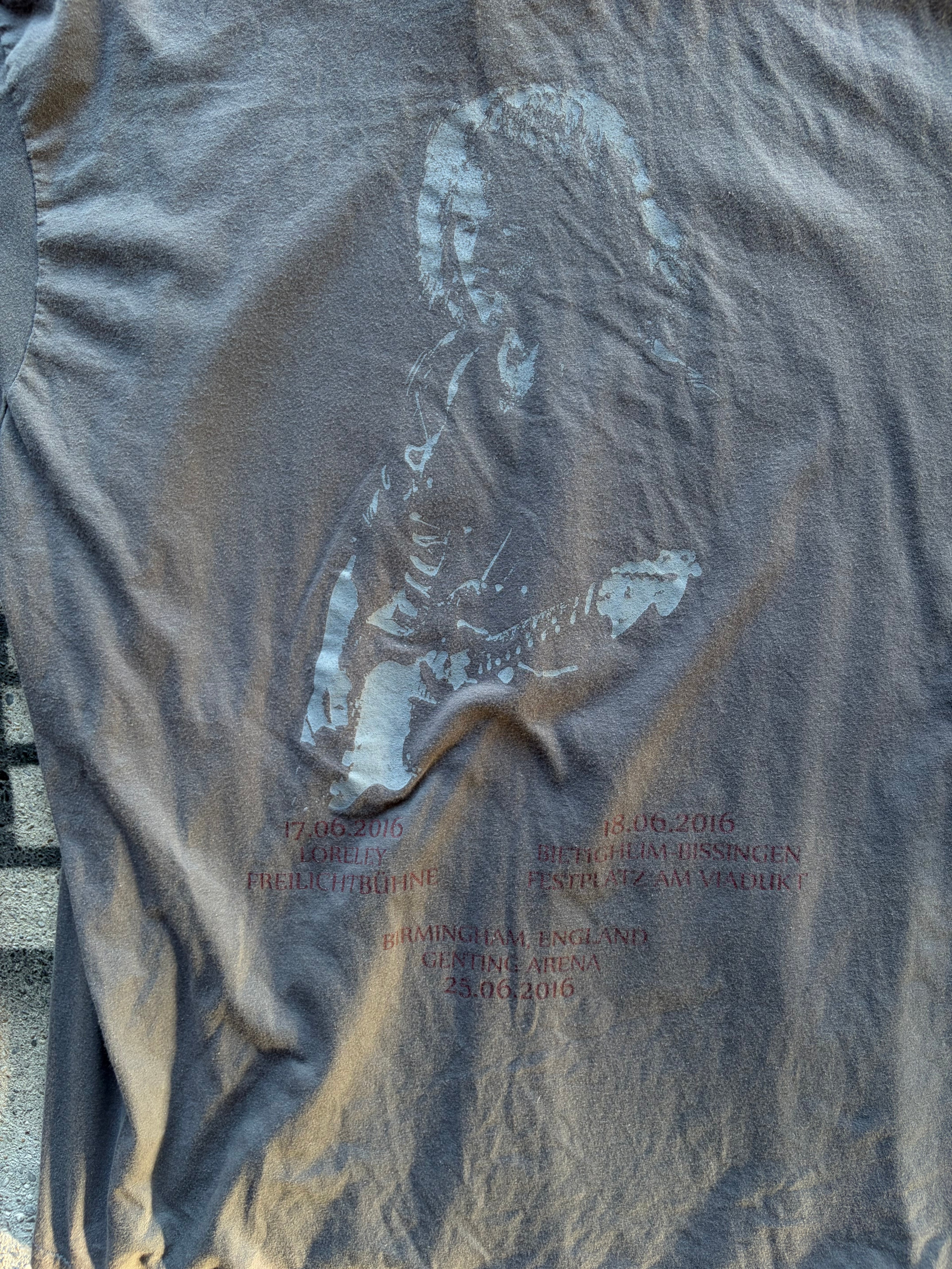 Vintage Rainbow Band t shirt Size M/L