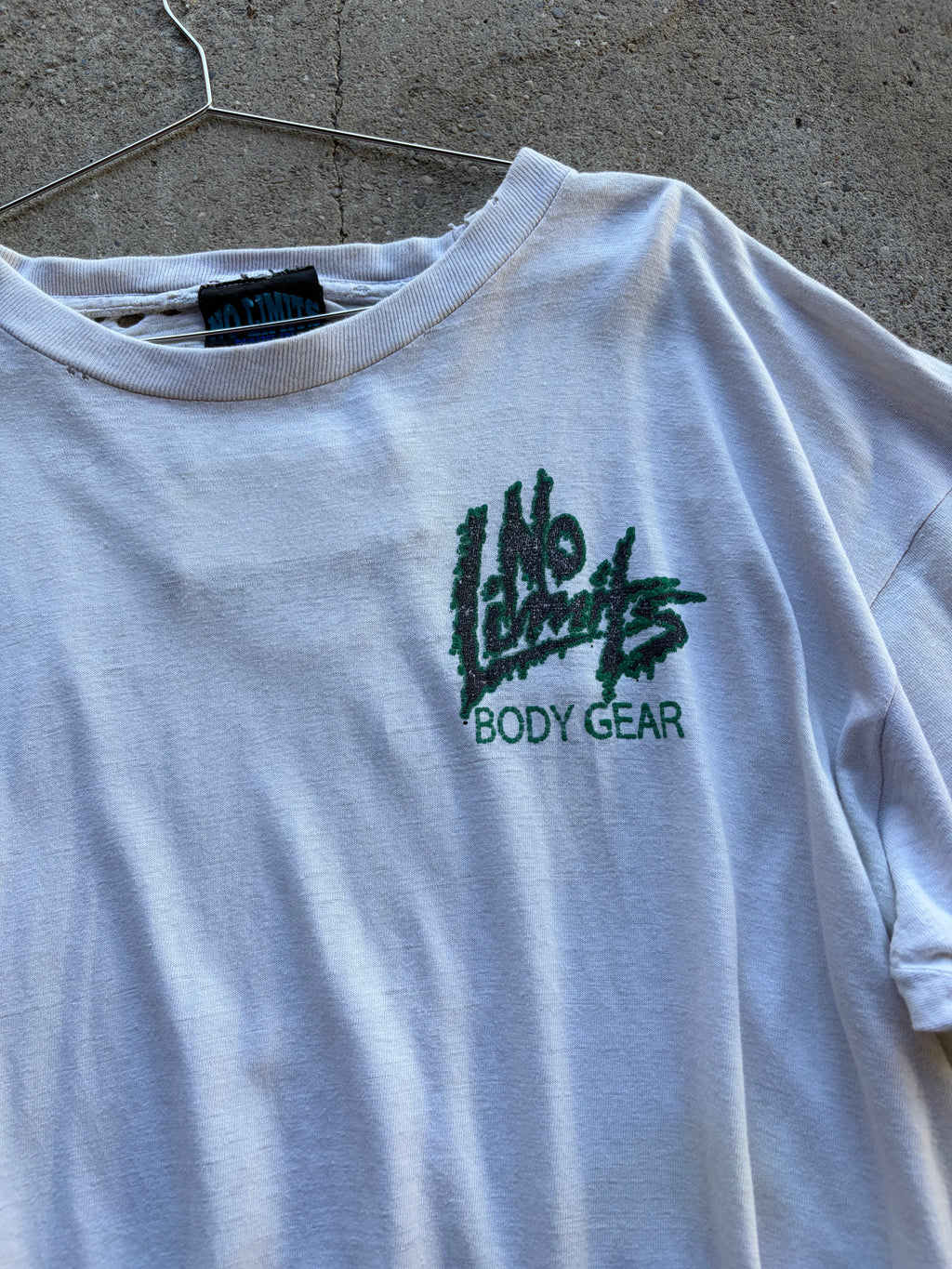 Vintage Trashed Single Stitch T Shirt Size L/XL