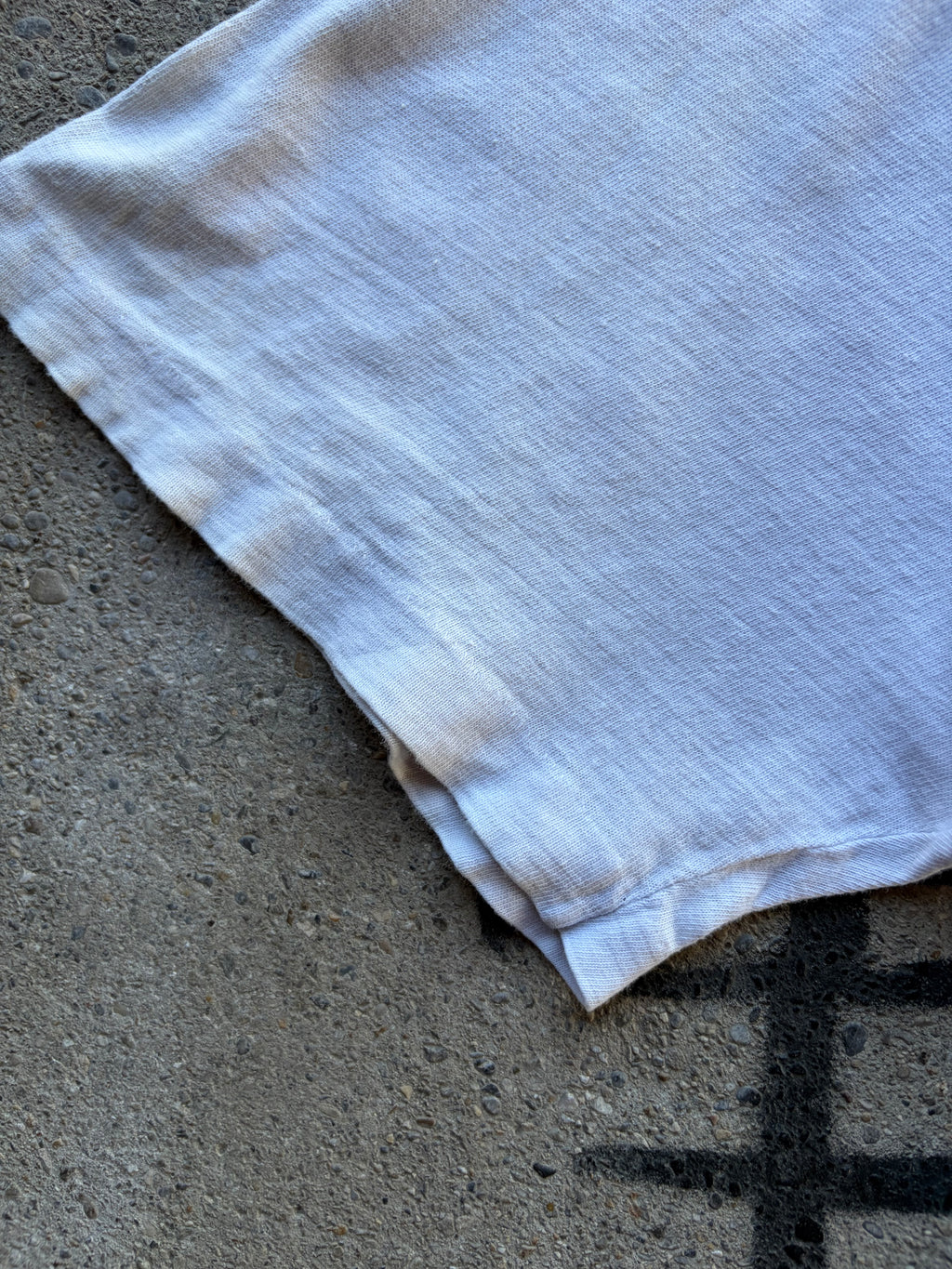 Vintage Trashed Single Stitch T Shirt Size L/XL
