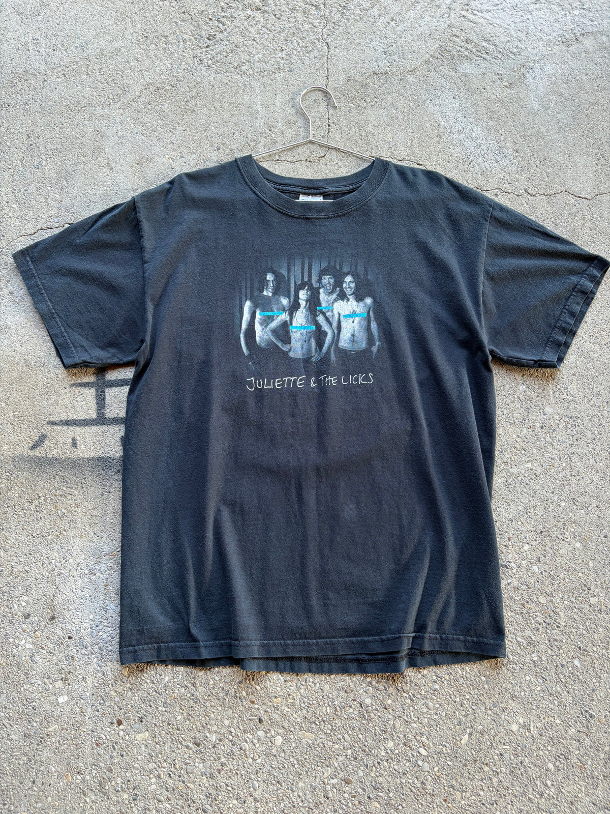 Vintage faded Juliette and the Licks Shirt Size M/L