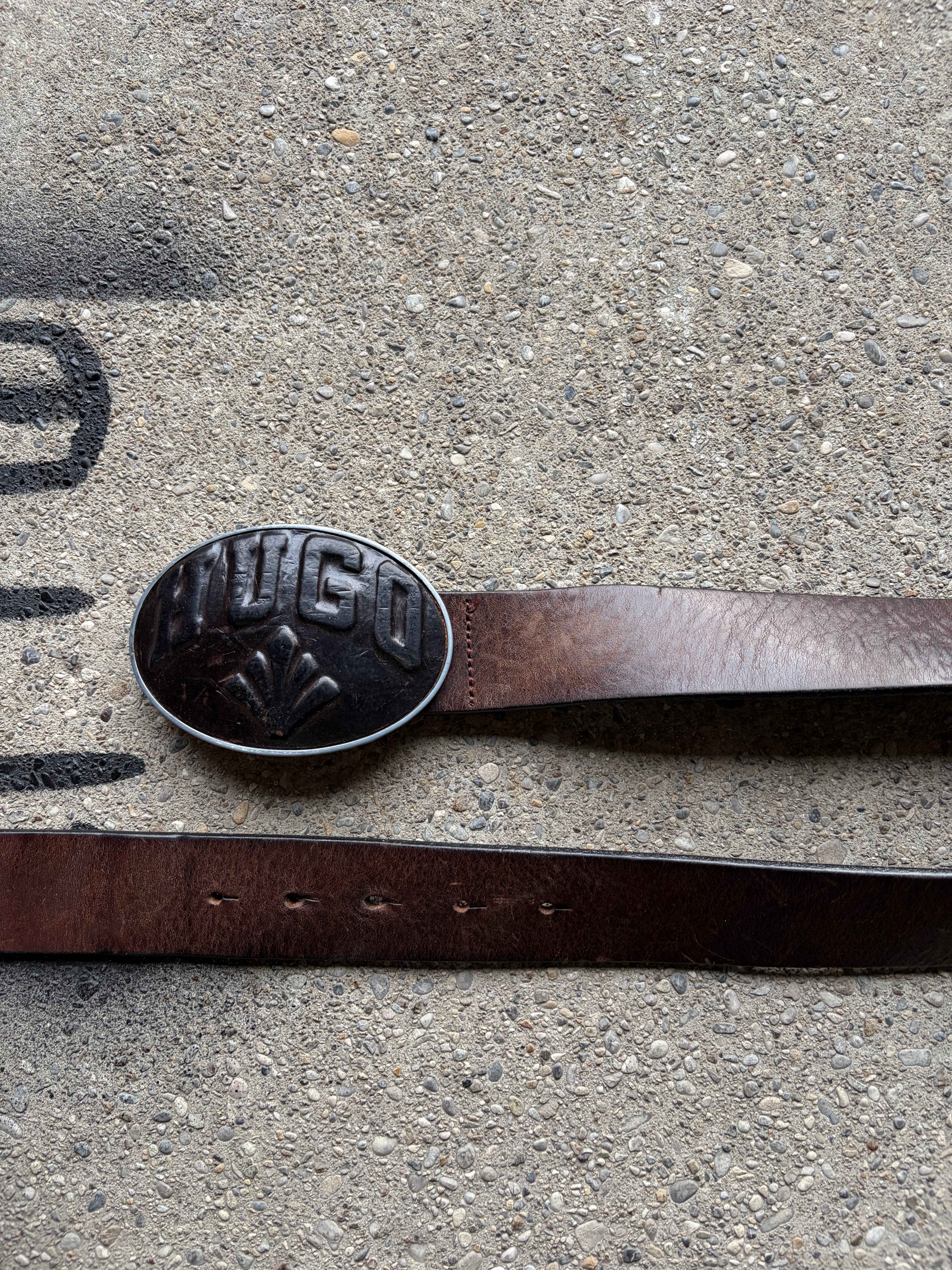 Vintage Hugo Boss buckle with leather belt