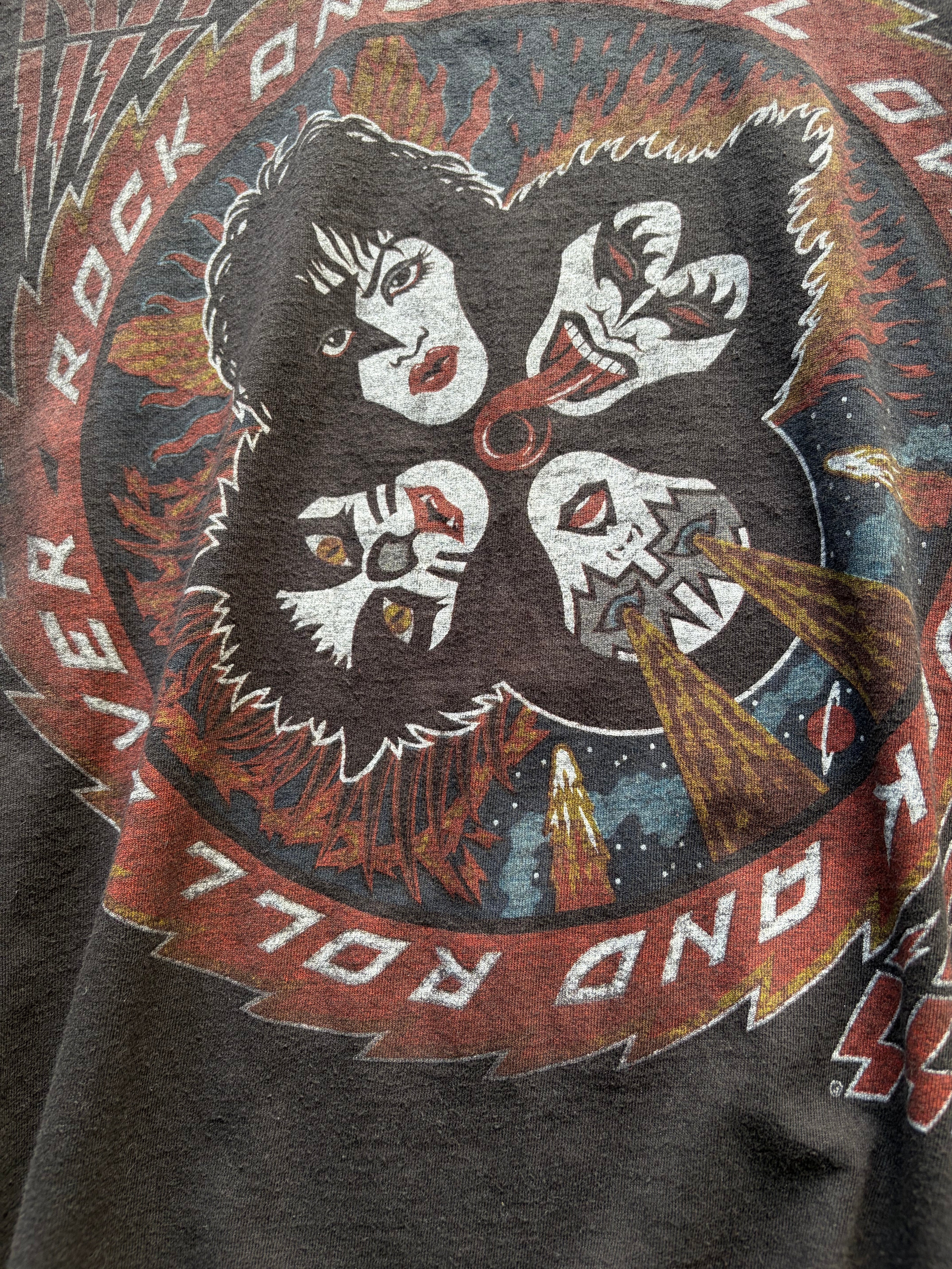 Vintage faded Kiss Rock and Roll T Shirt Size M/L