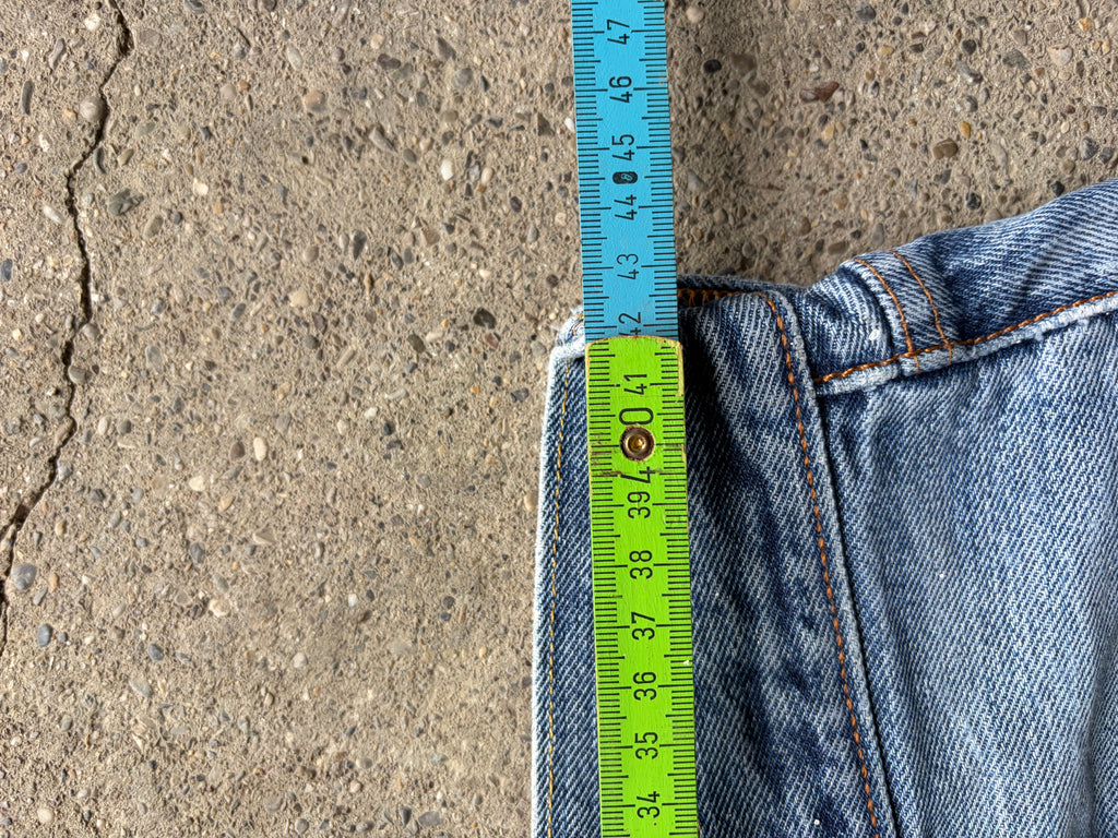 Vintage painted Cutted Levi’s denim
