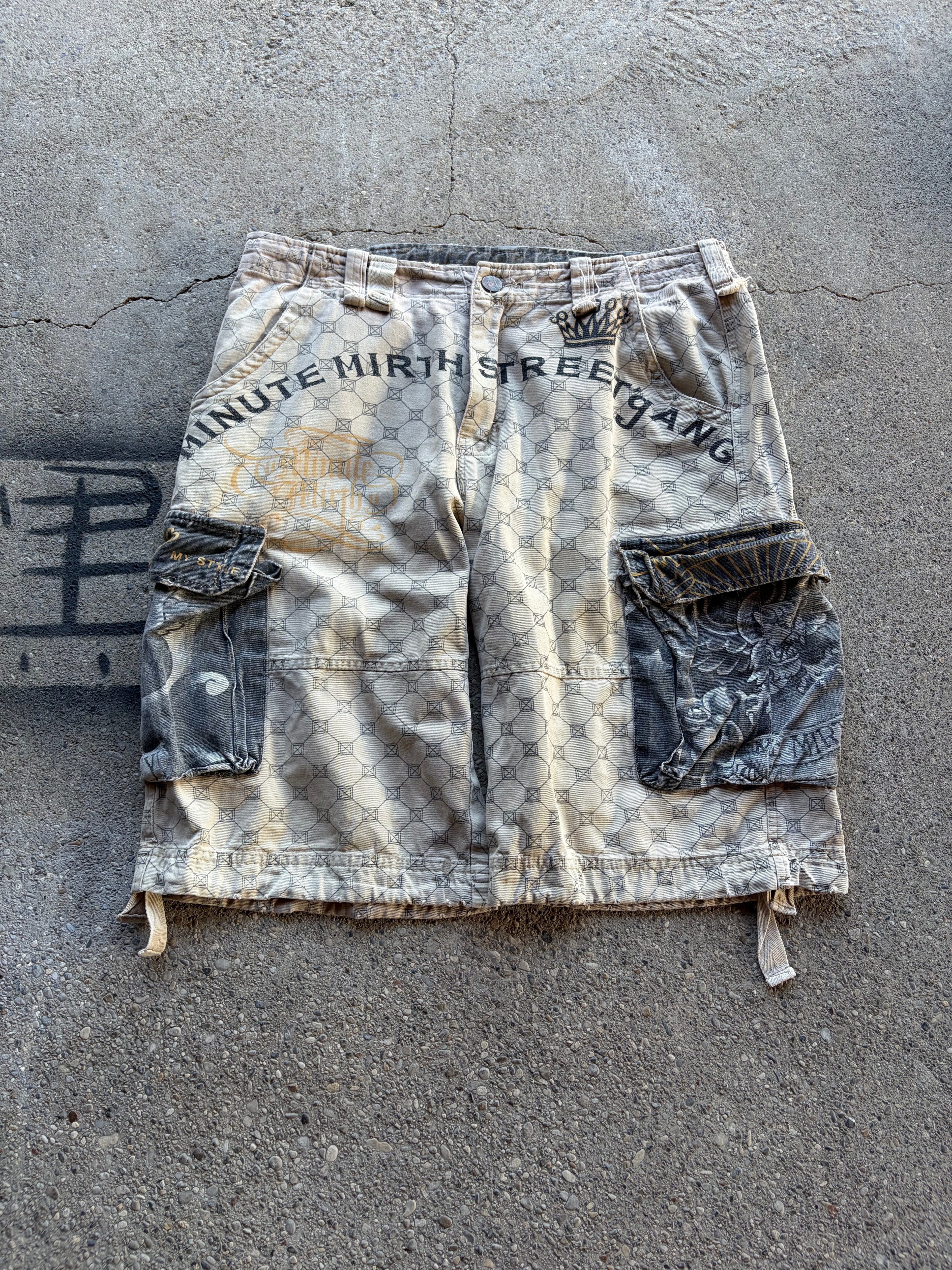 Vintage Minute Mirth Shorts Size M/L