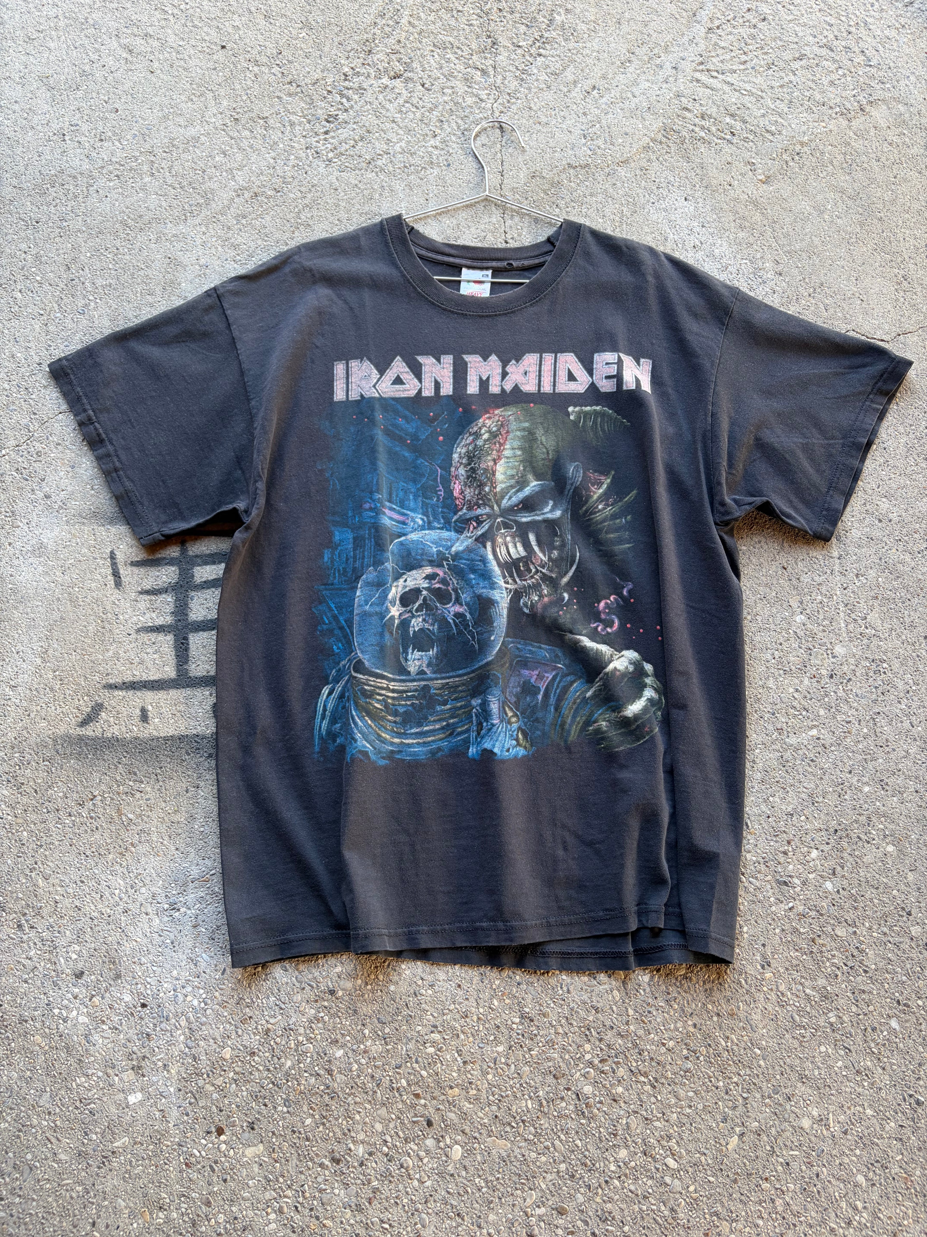 Vintage Faded distressed Iron Maiden t shirt Size L/XL