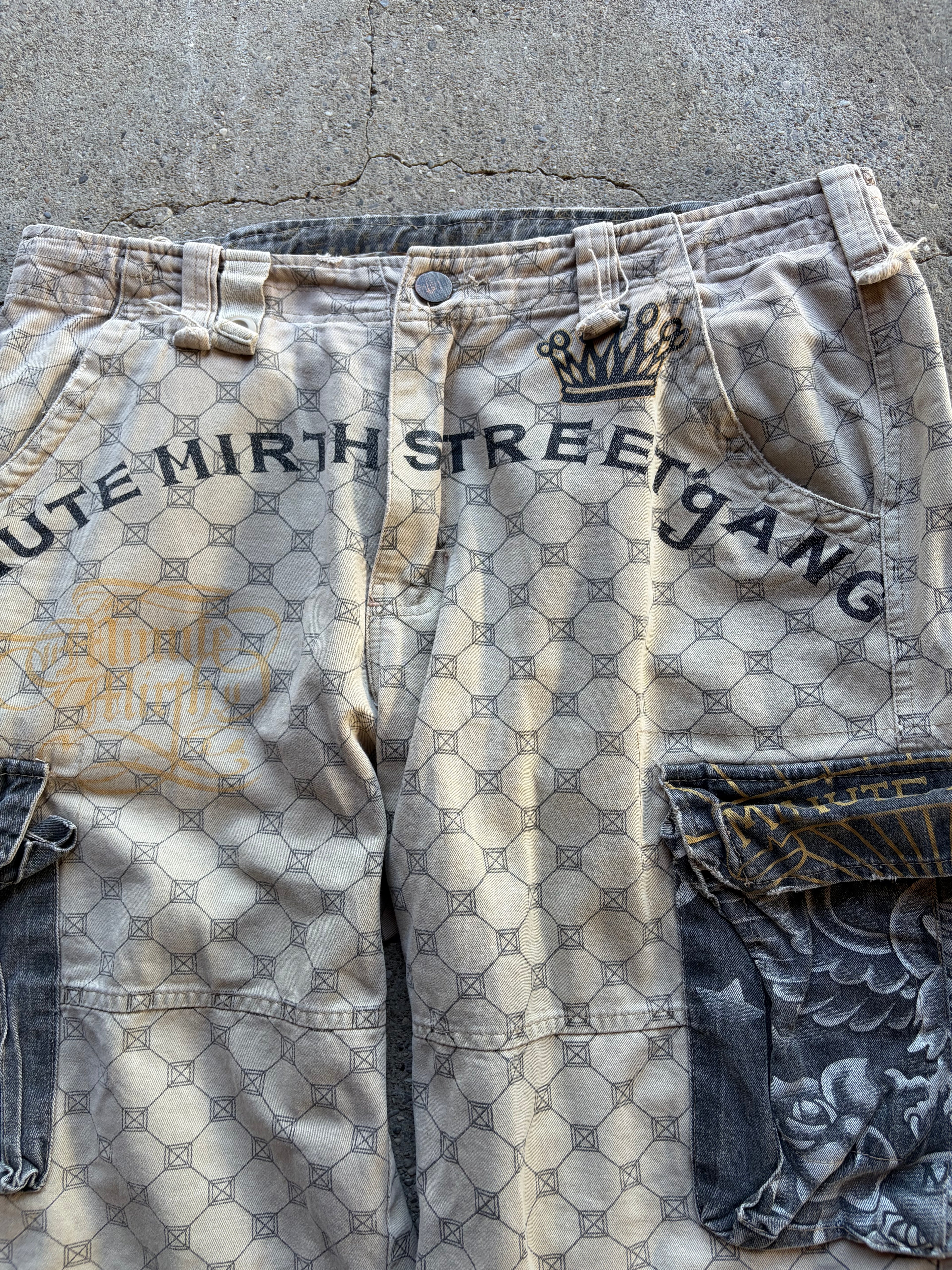 Vintage Minute Mirth Shorts Size M/L