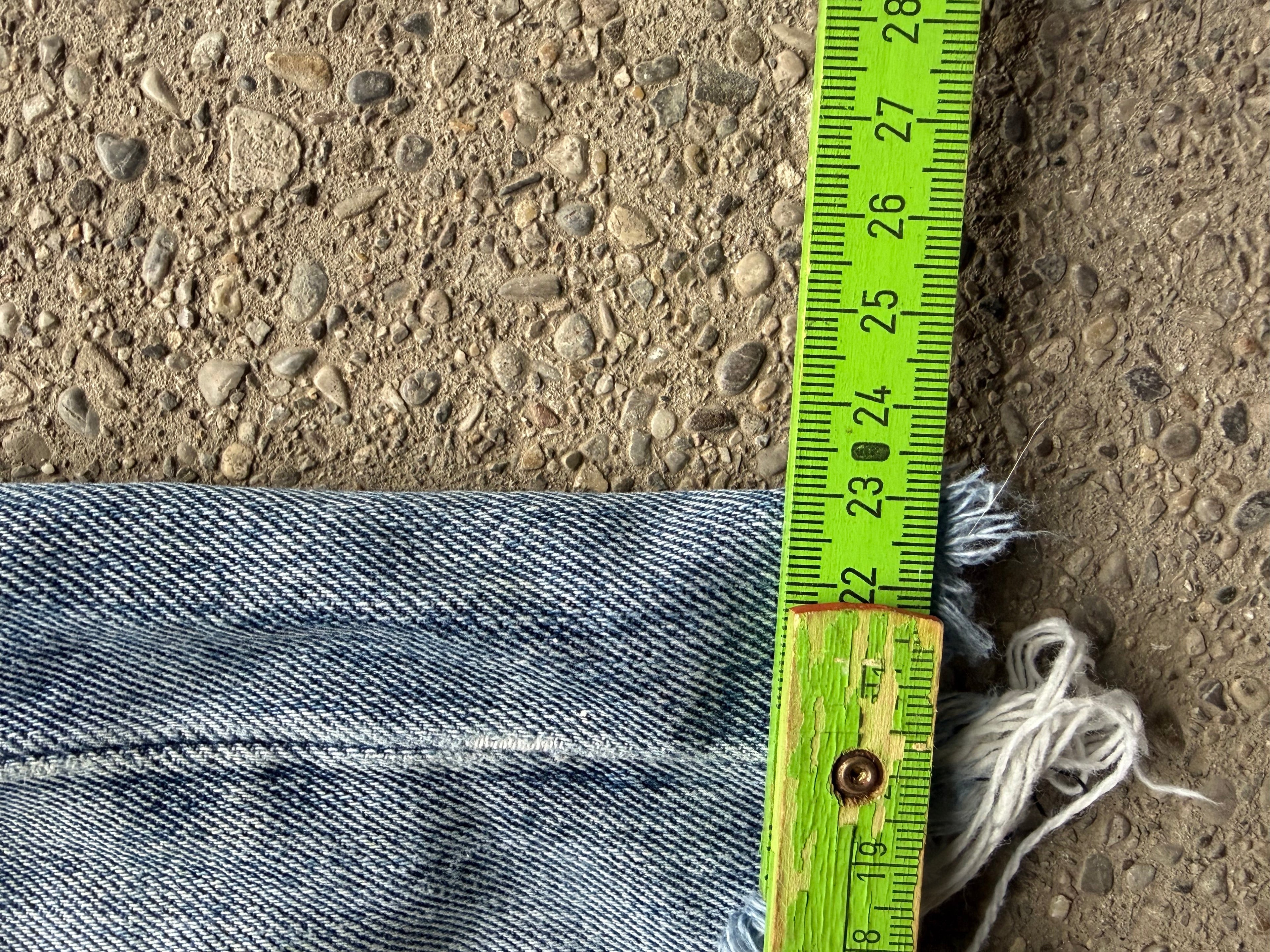 Vintage painted Cutted Levi’s denim