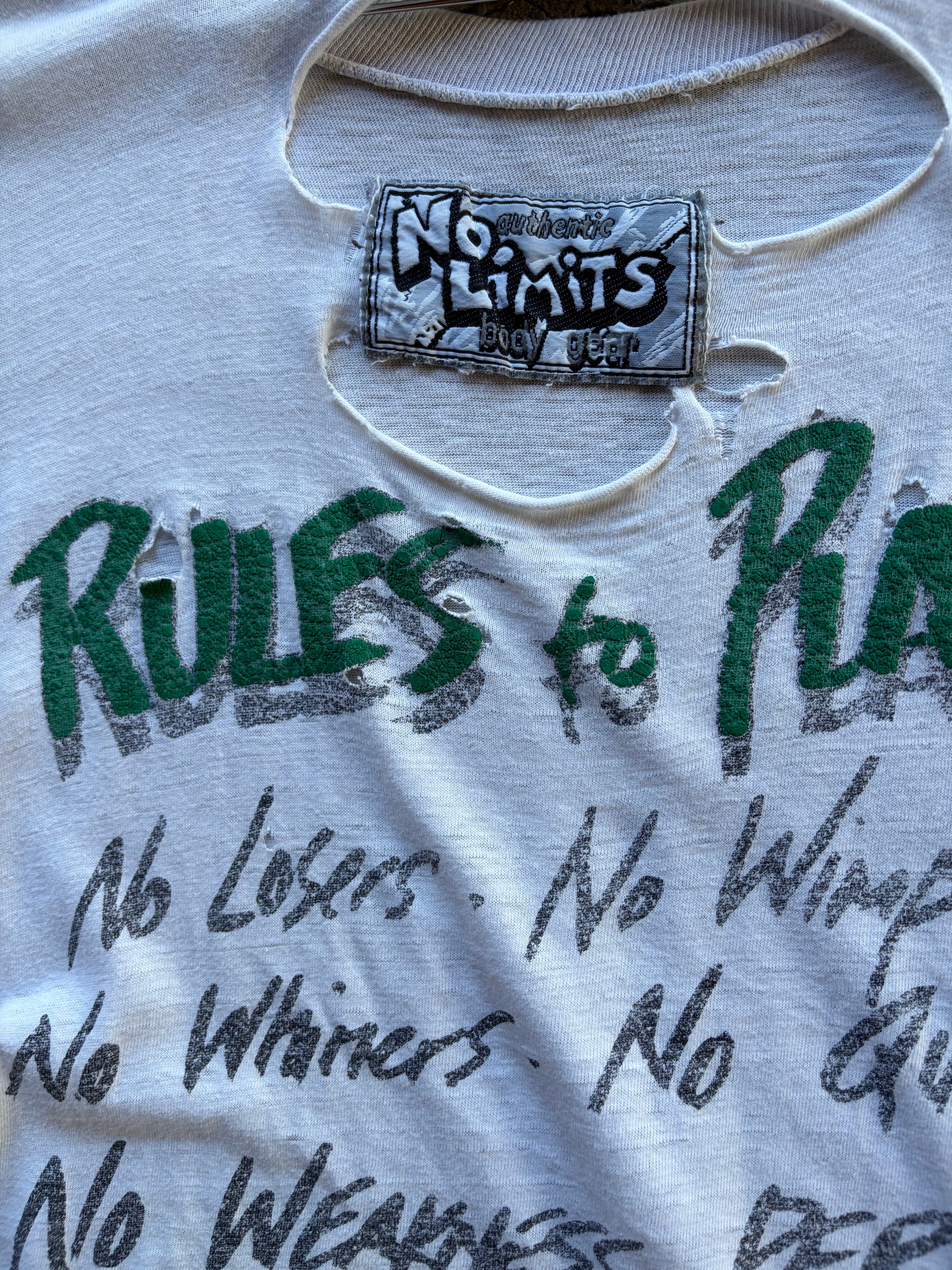 Vintage Trashed Single Stitch T Shirt Size L/XL