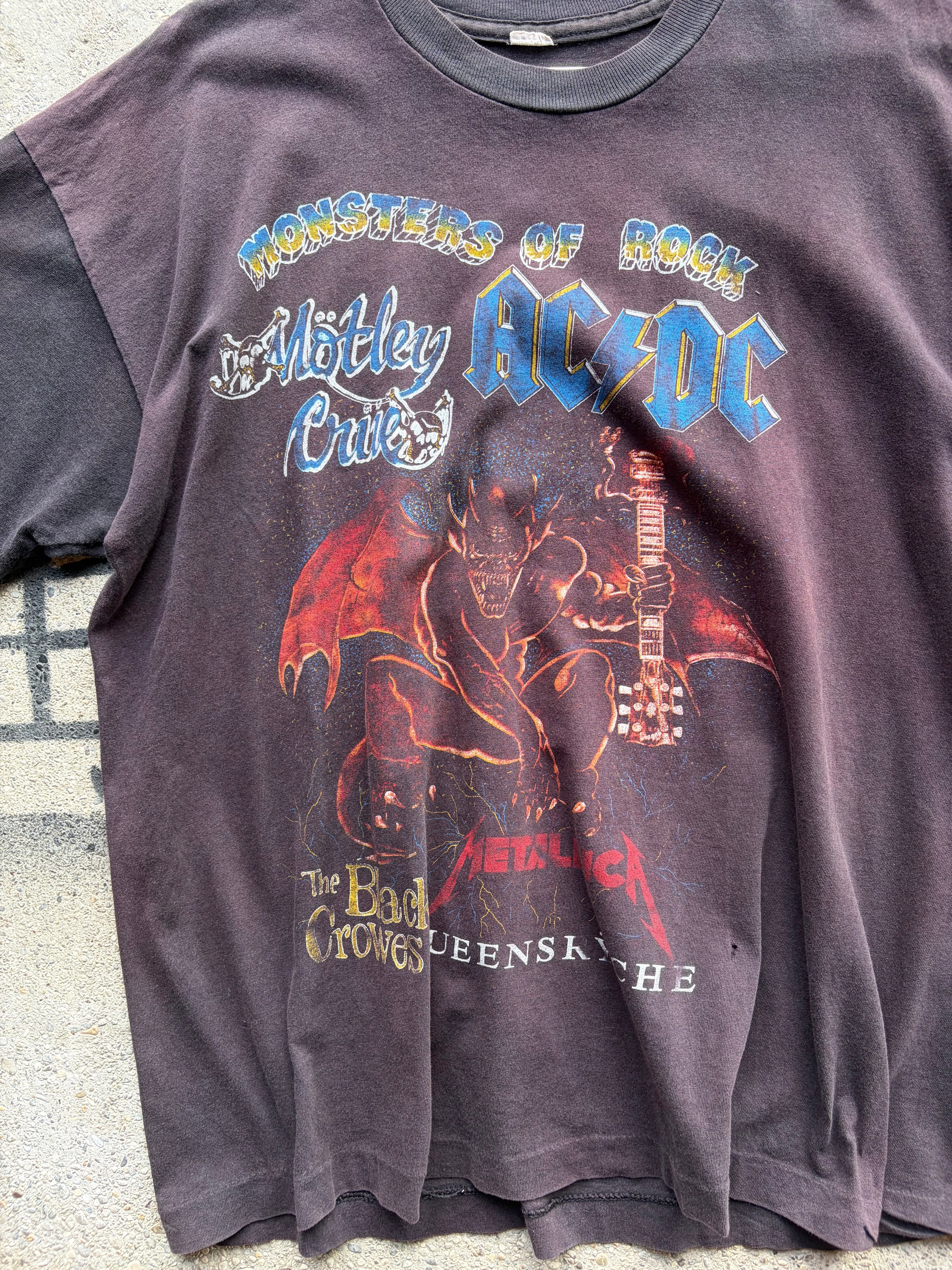 Vintage 1991 single stitch insane faded Monsters of Rock Shirt Size M/L